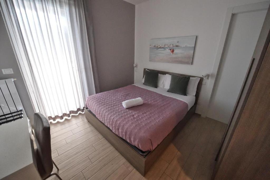 Hotel Karol Bari Airport Esterno foto