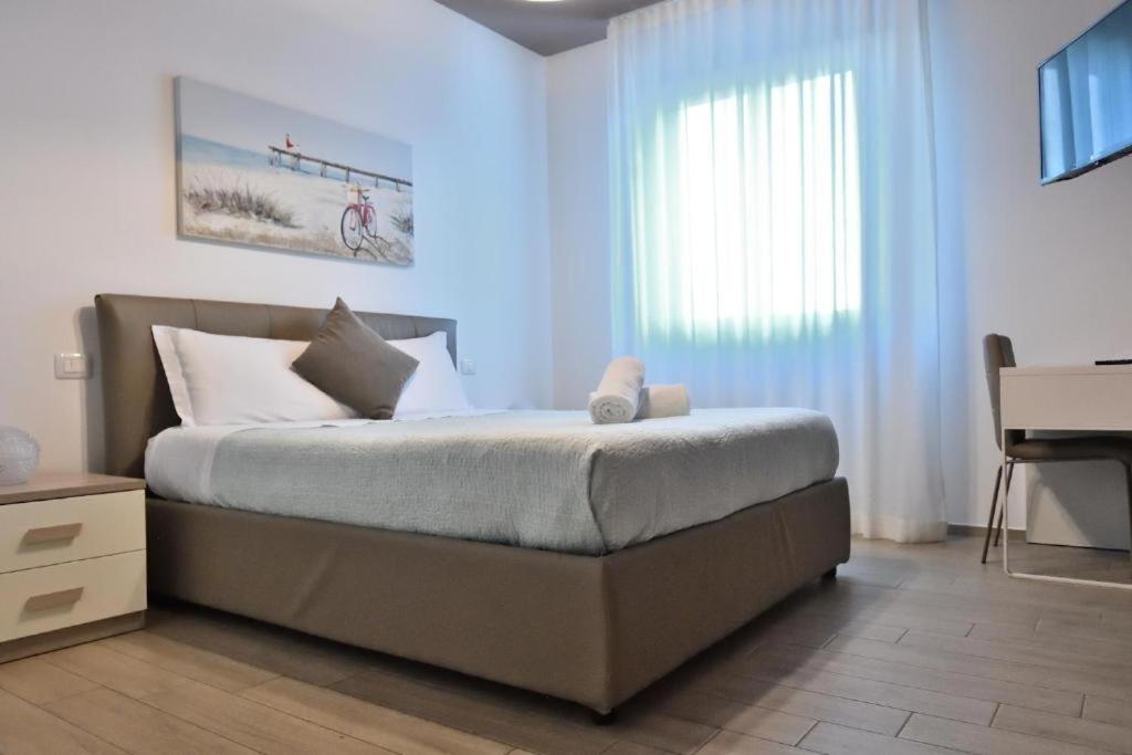 Hotel Karol Bari Airport Esterno foto